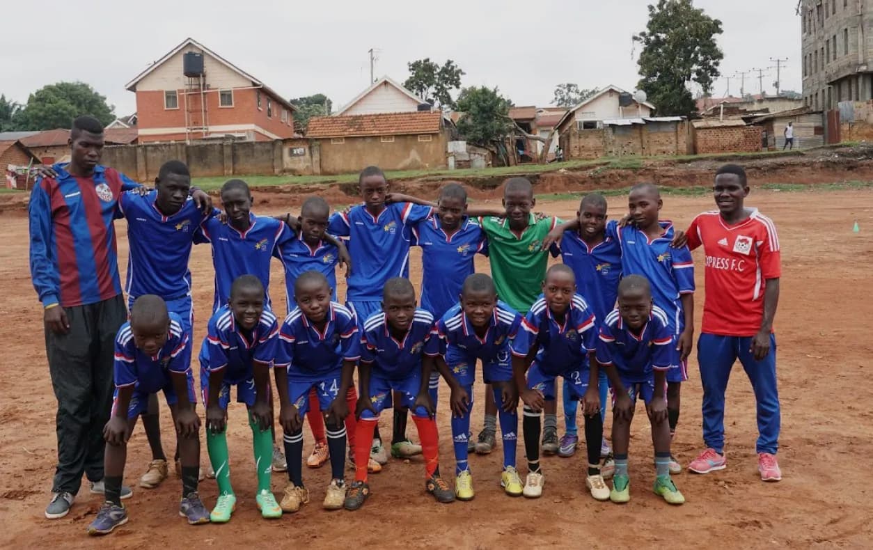 Spoon youth soccer team group photo